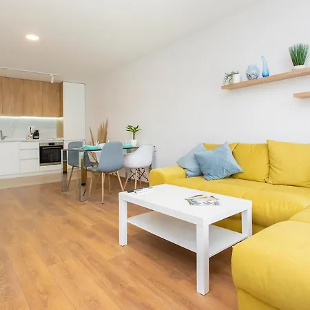 Brand New One Bedroom Zenit 6 Apartment Burgas