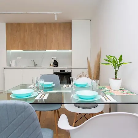 Brand New One Bedroom Zenit 6 Apartment *